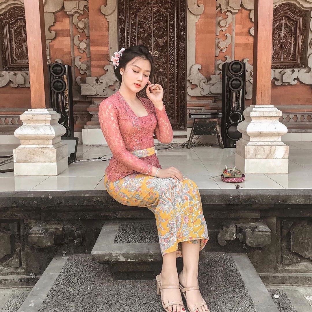 Baju Kebaya Bali Modern