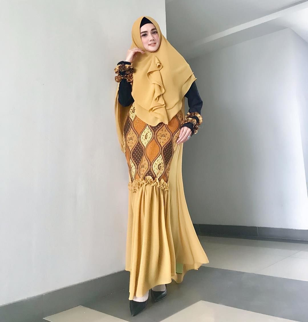 Dress motif batik kombinasi model plum