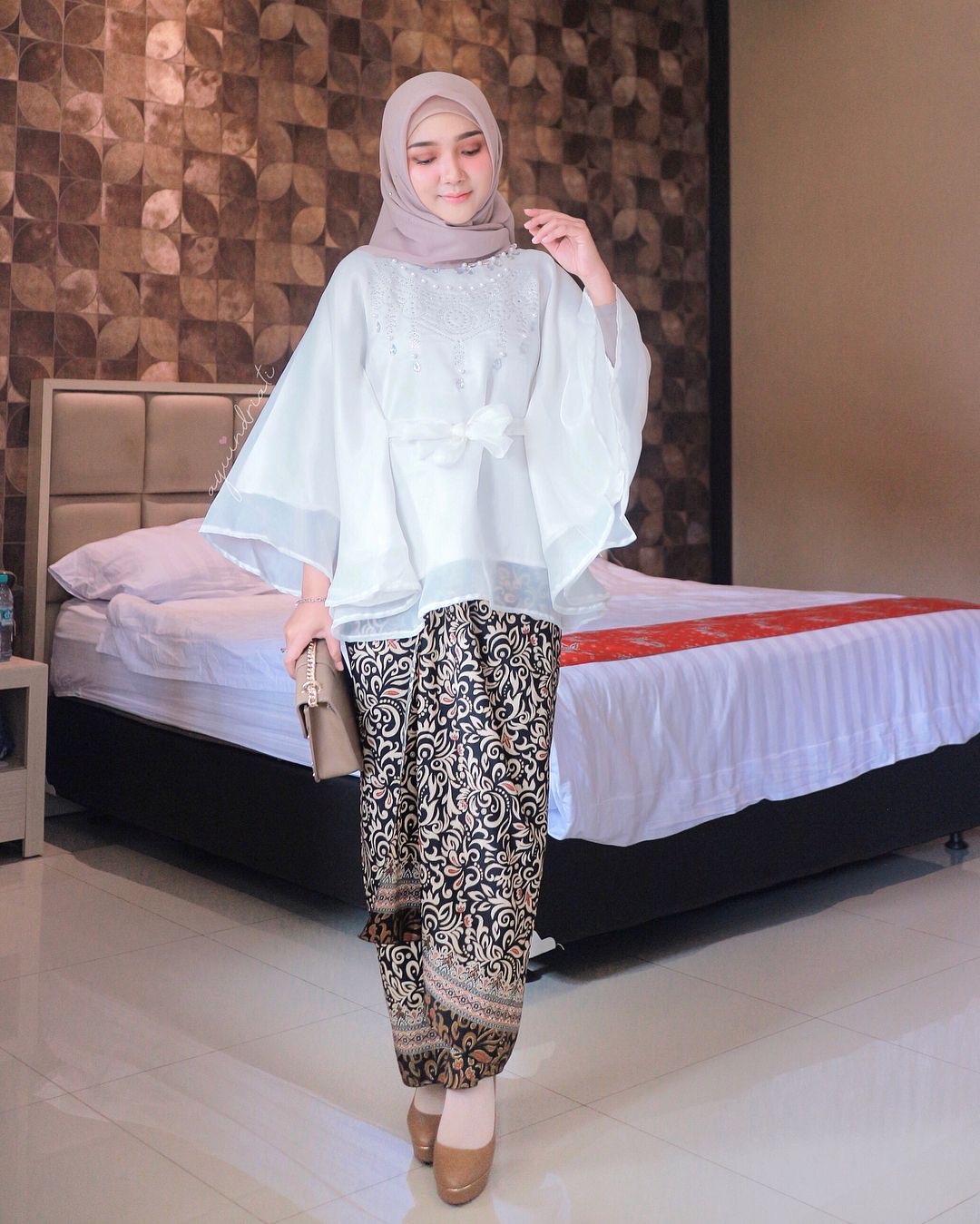 Model Baju Kebaya Kombinasi Batik Muslim