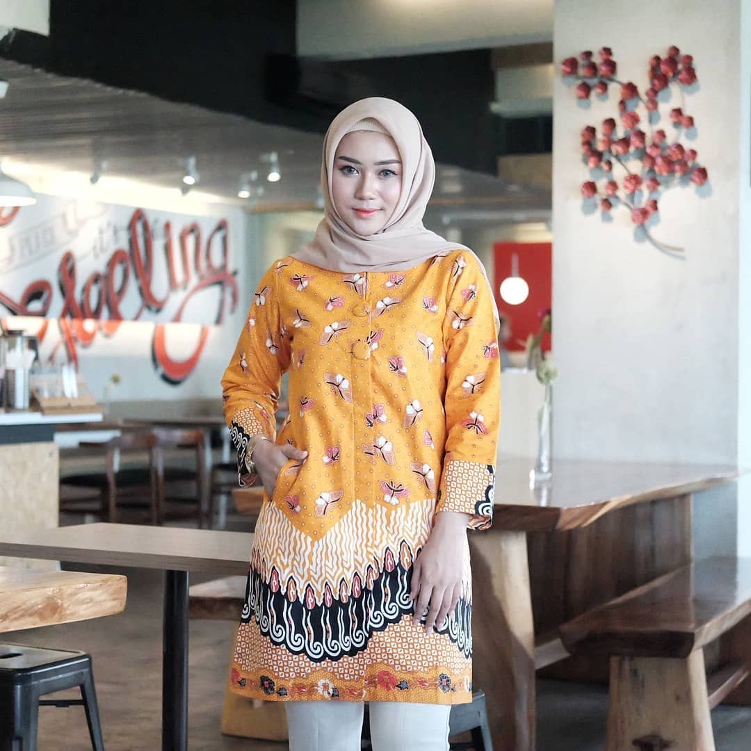 Model baju muslim batik untuk sehari-hari