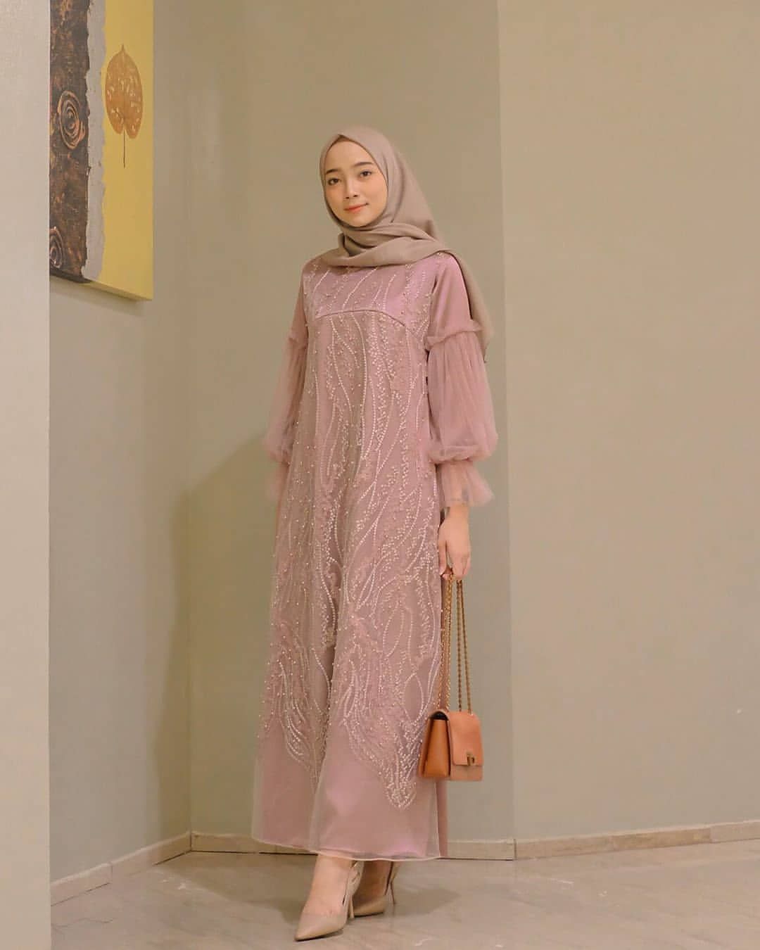 35 Model Gamis Remaja Modern Syar I Terbaru 2020