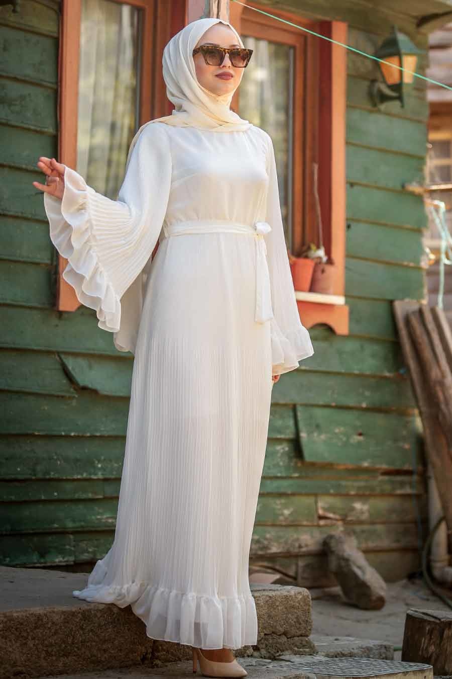 Gaun Putih Gamis Lengan Ujung Longgar