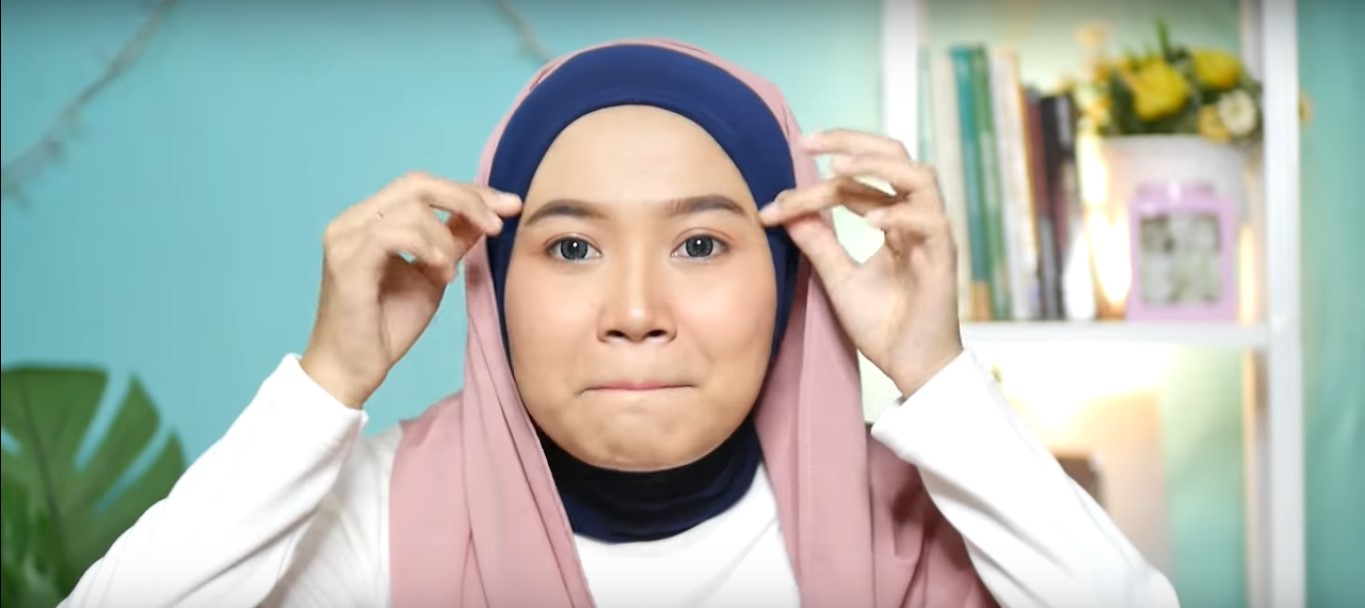 Hijab Pashmina Tutorial Untuk Wajah Bulat
