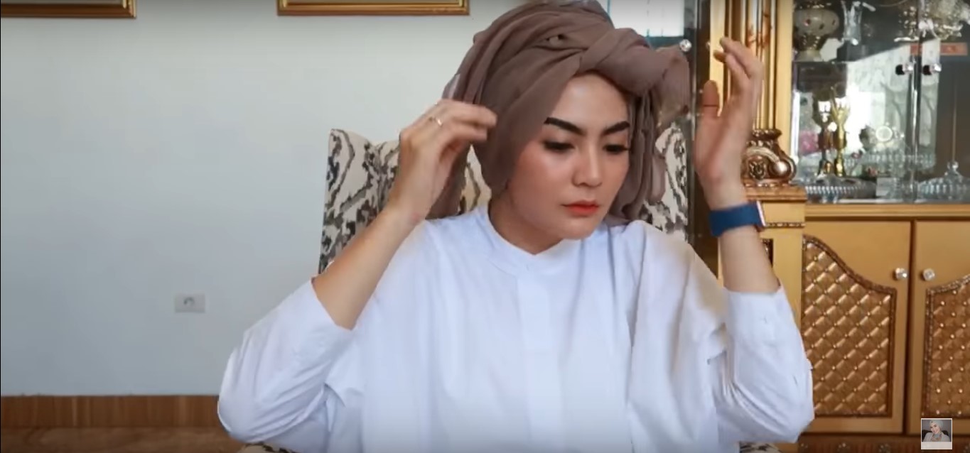 Tutorial Hijab Paris Segi Empat Modern
