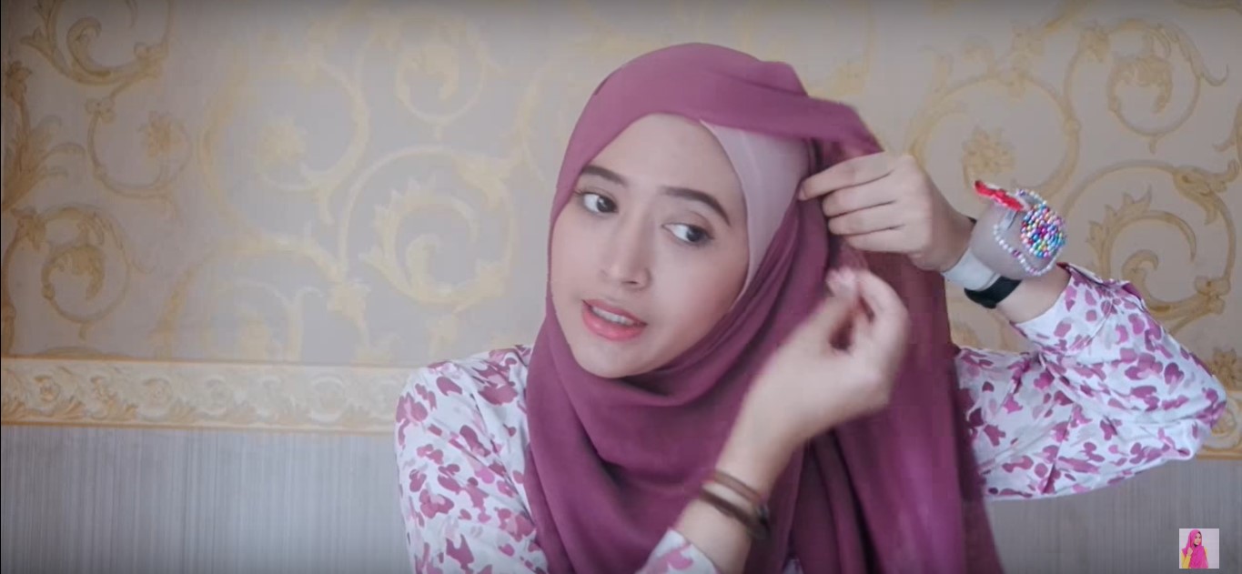 Tutorial Hijab Paris Segi Empat Simple Untuk Kuliah
