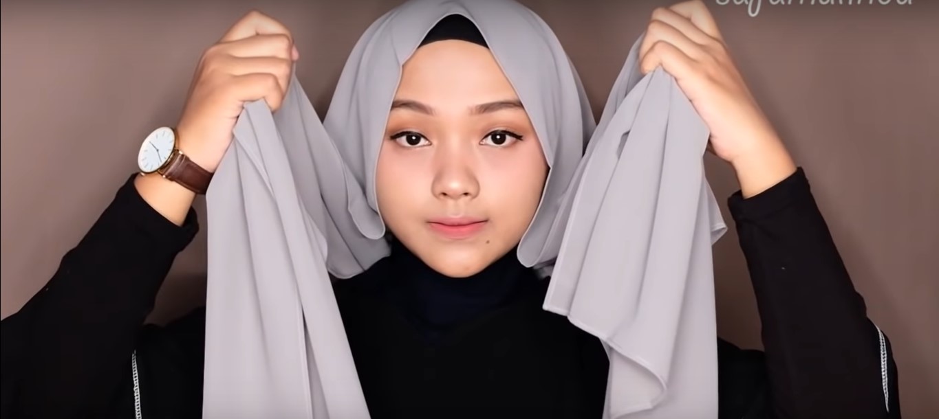 Tutorial Hijab Pashmina Untuk Kuliah