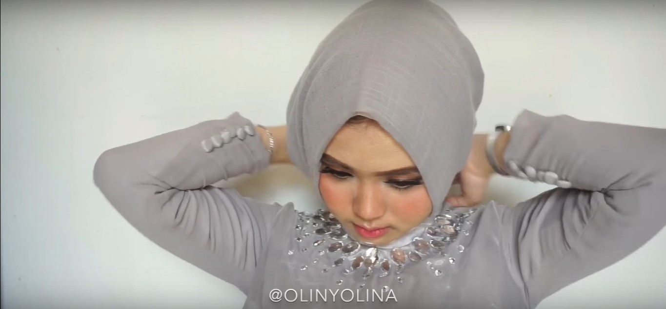 Tutorial Hijab Pashmina Untuk Pesta Pernikahan