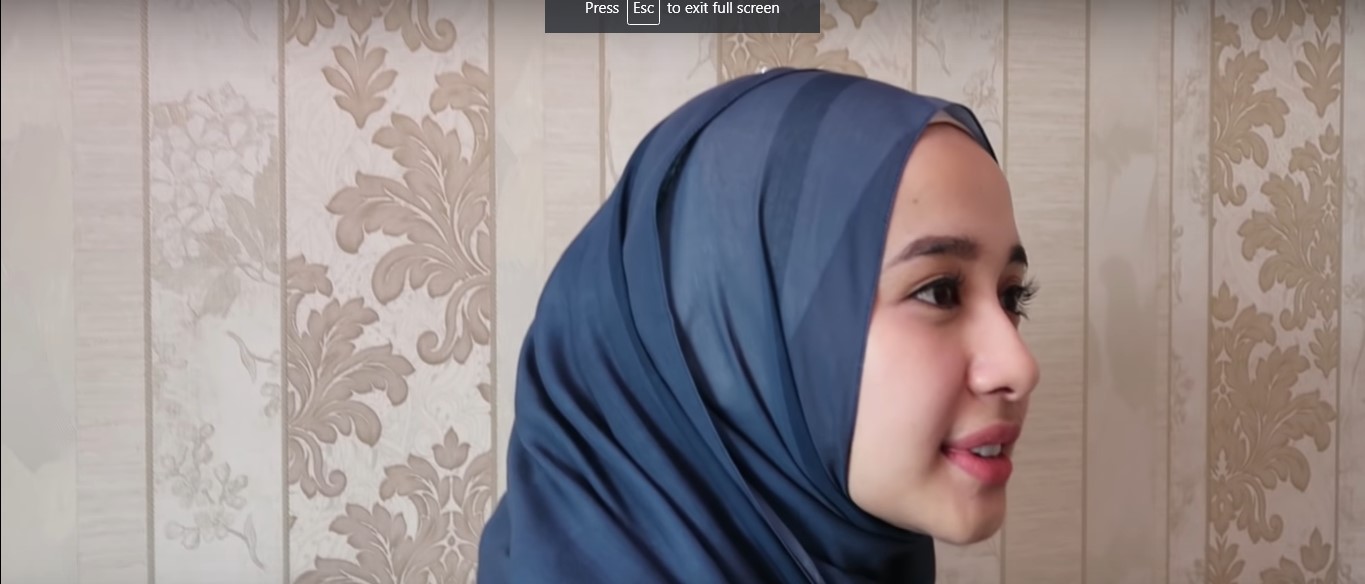Tutorial Hijab Sederhana Segi Empat