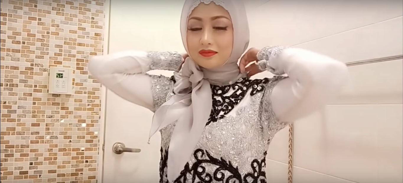 Tutorial Hijab Segi Empat Pesta Pernikahan