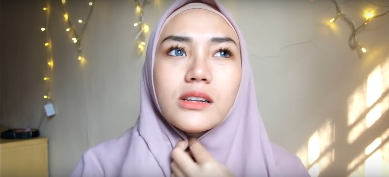 Tutorial Hijab Segi Empat Simple Casual