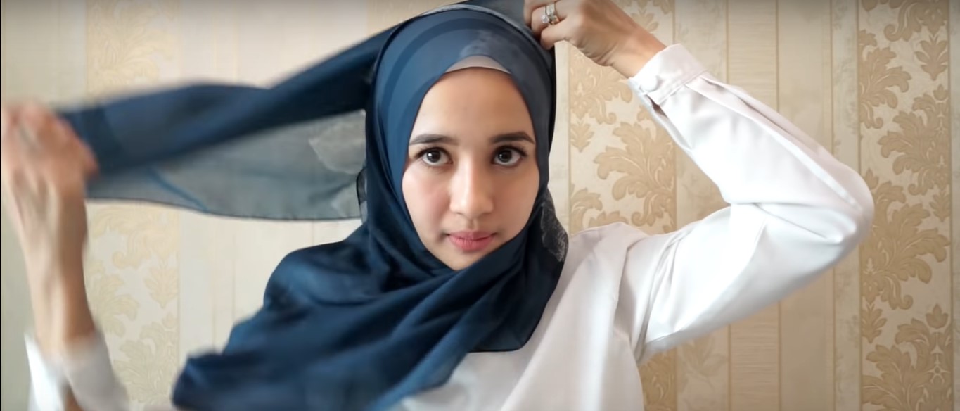 Tutorial Hijab Segi Empat Untuk Kondangan