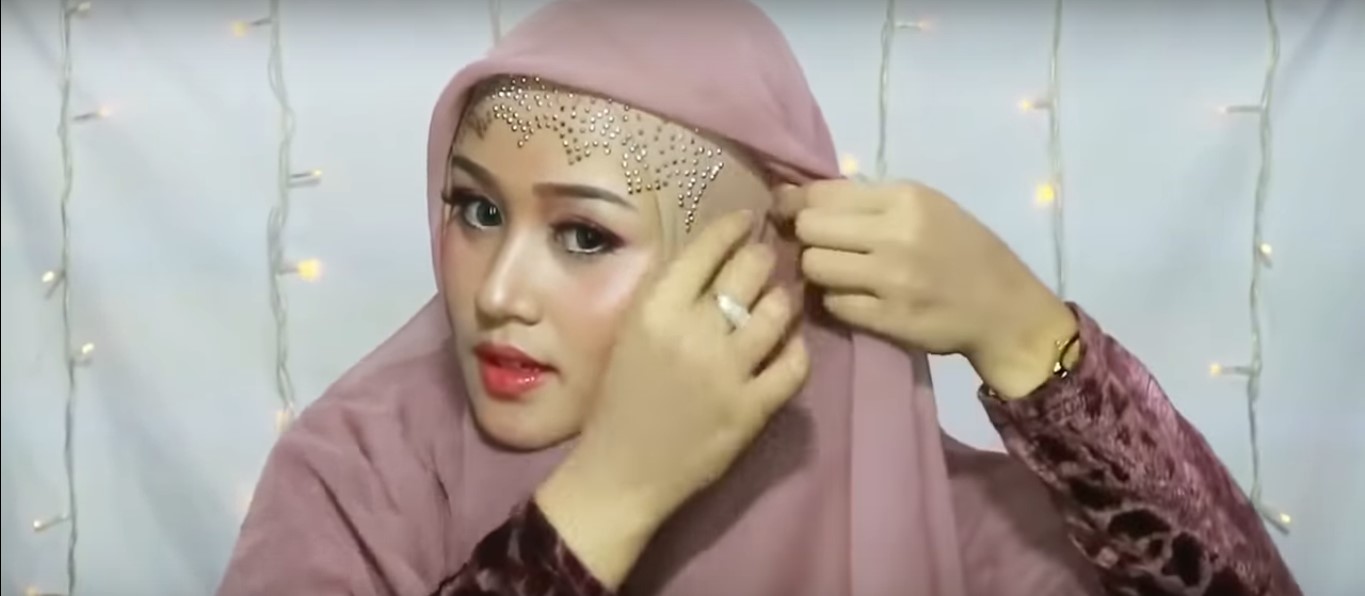 Tutorial Hijab Segitiga Modern