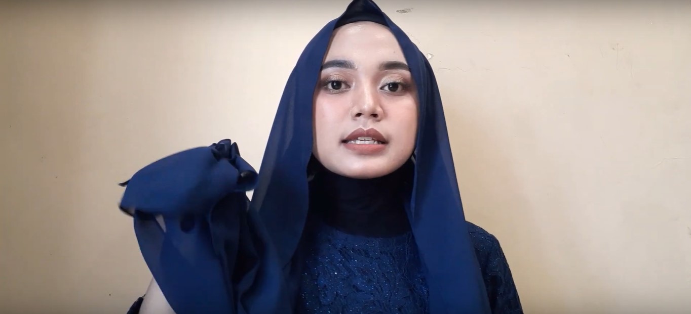 Tutorial Hijab Segitiga Untuk Pesta