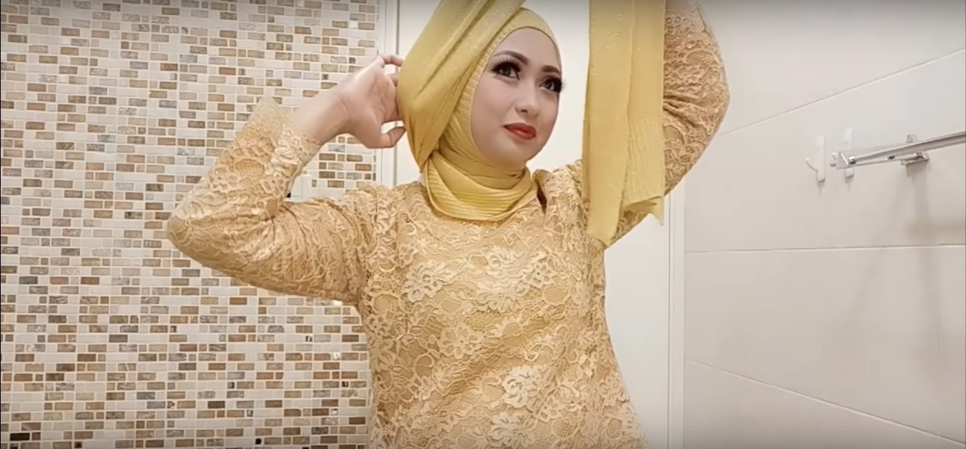 Tutorial Hijab Untuk Baju Kebaya