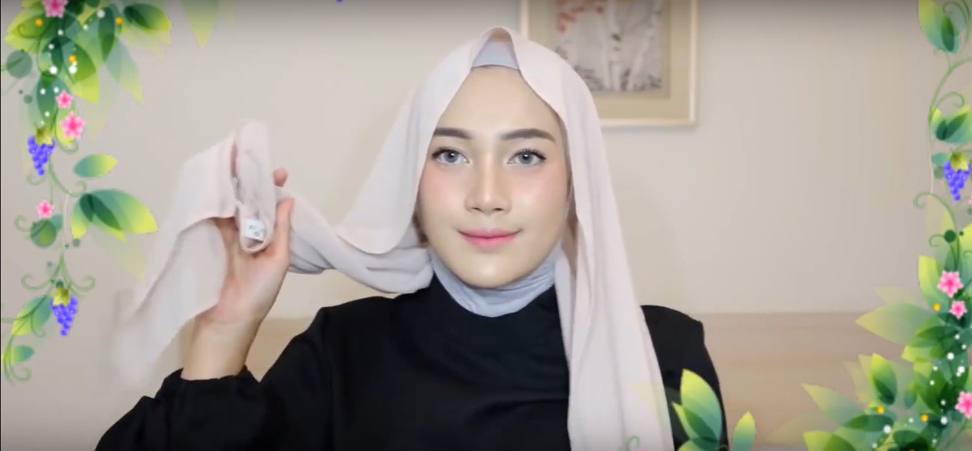 Tutorial Hijab Wisuda Pashmina