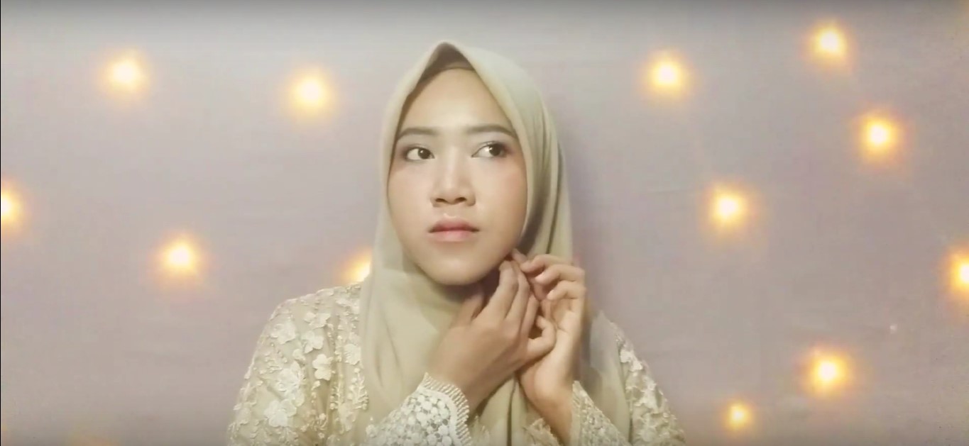 Video Tutorial Hijab Kebaya