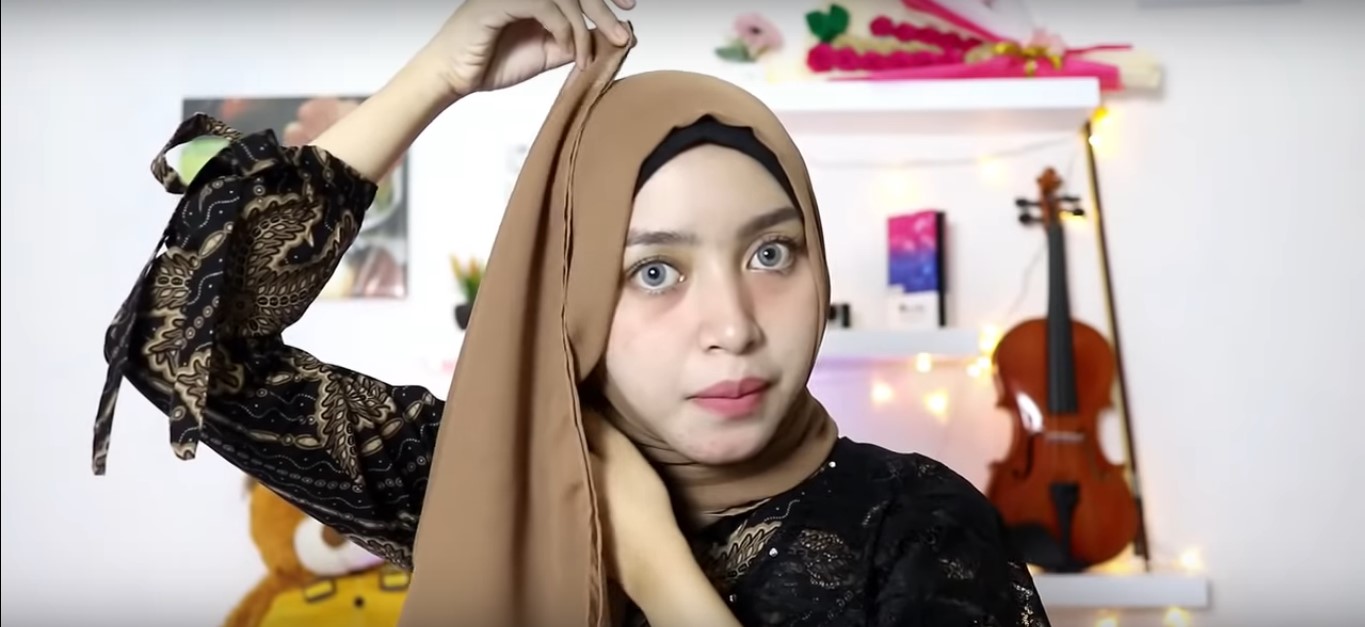 Video Tutorial Hijab Paris