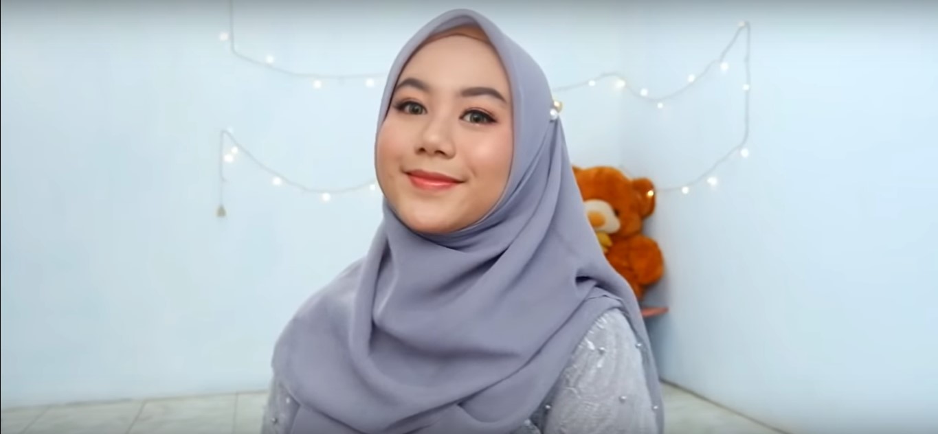 Video Tutorial Hijab Pesta