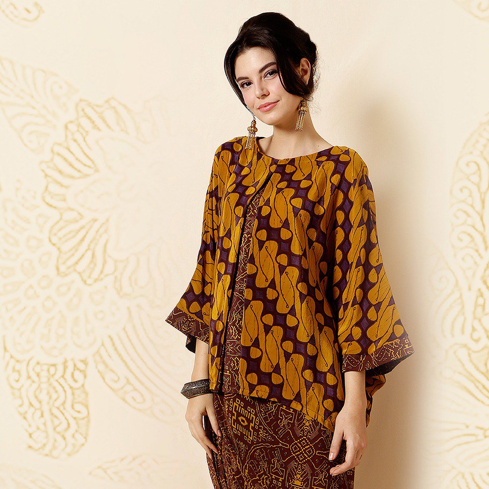Dress Batik Dengan Outer Motif Parang