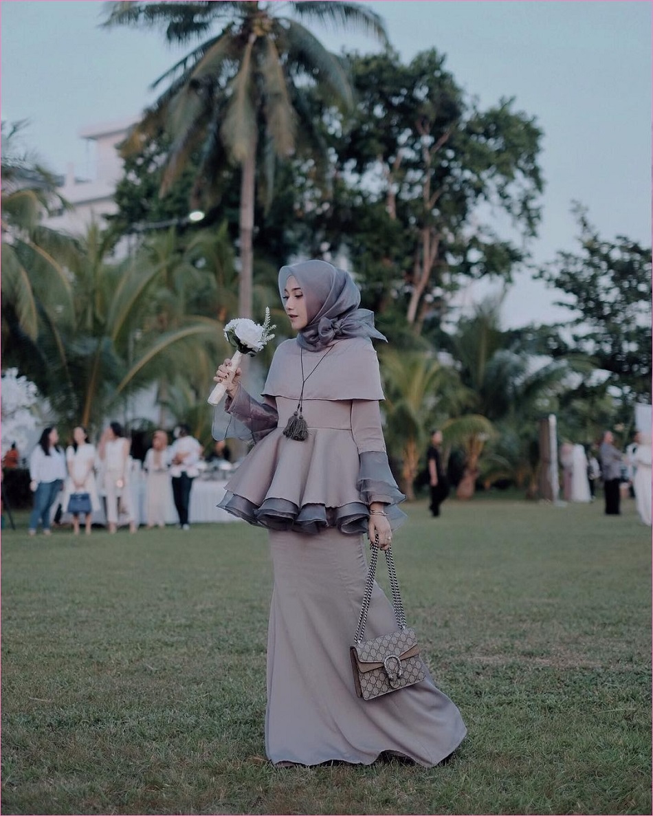 Gaun Ruffle Bridesmaid Hijab