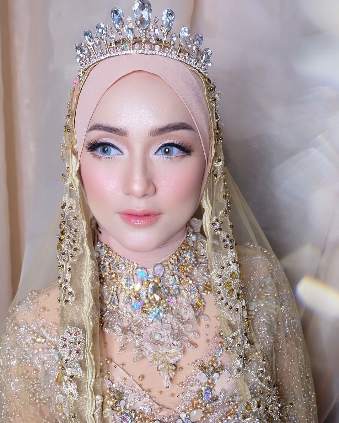 Make Up Pengantin Hijab