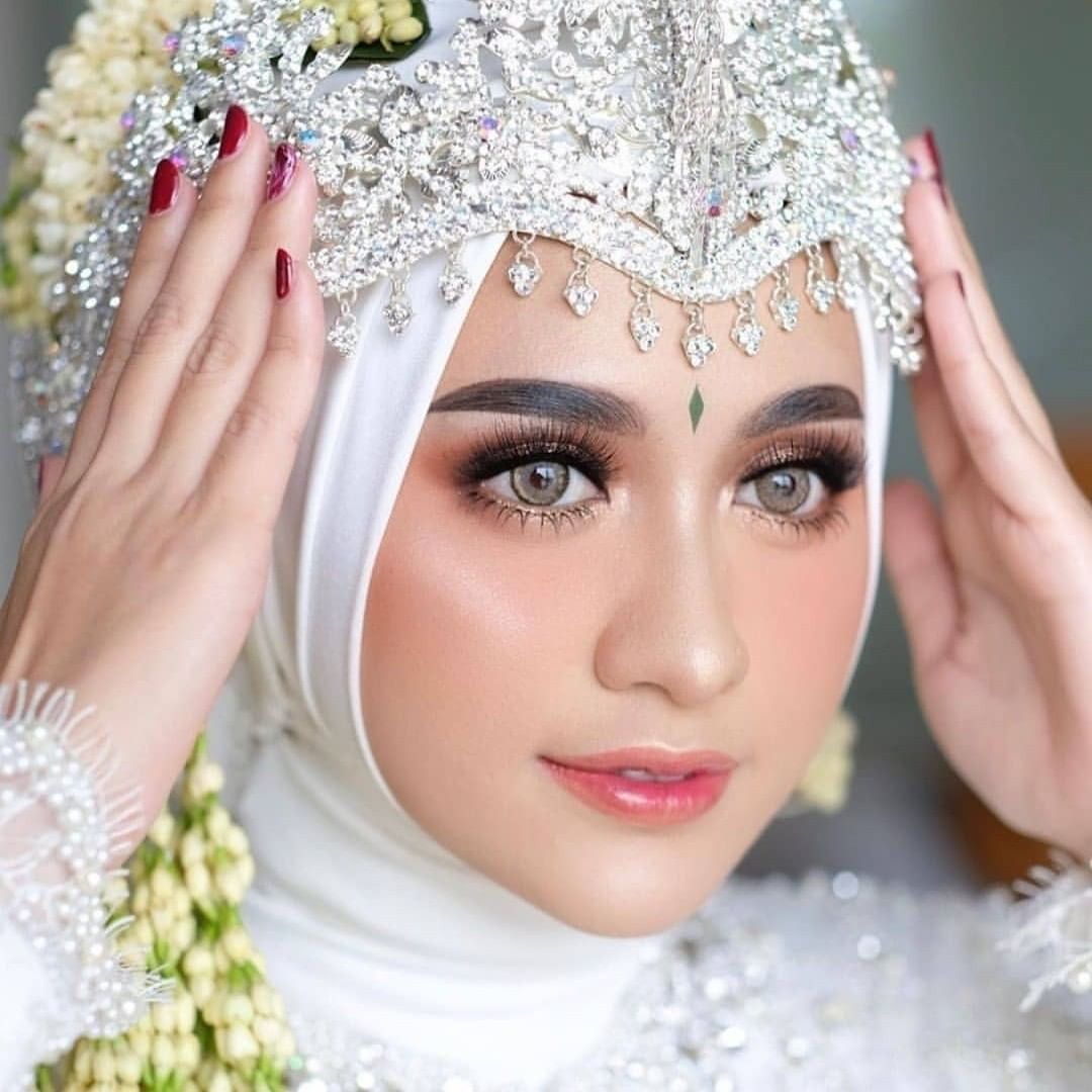 Make Up Pengantin Jawa Hijab