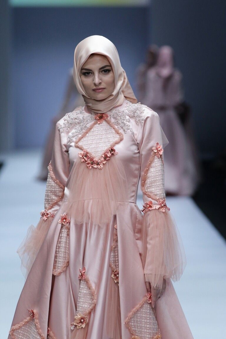 Model Gaun Pengantin Muslimah Malaysia