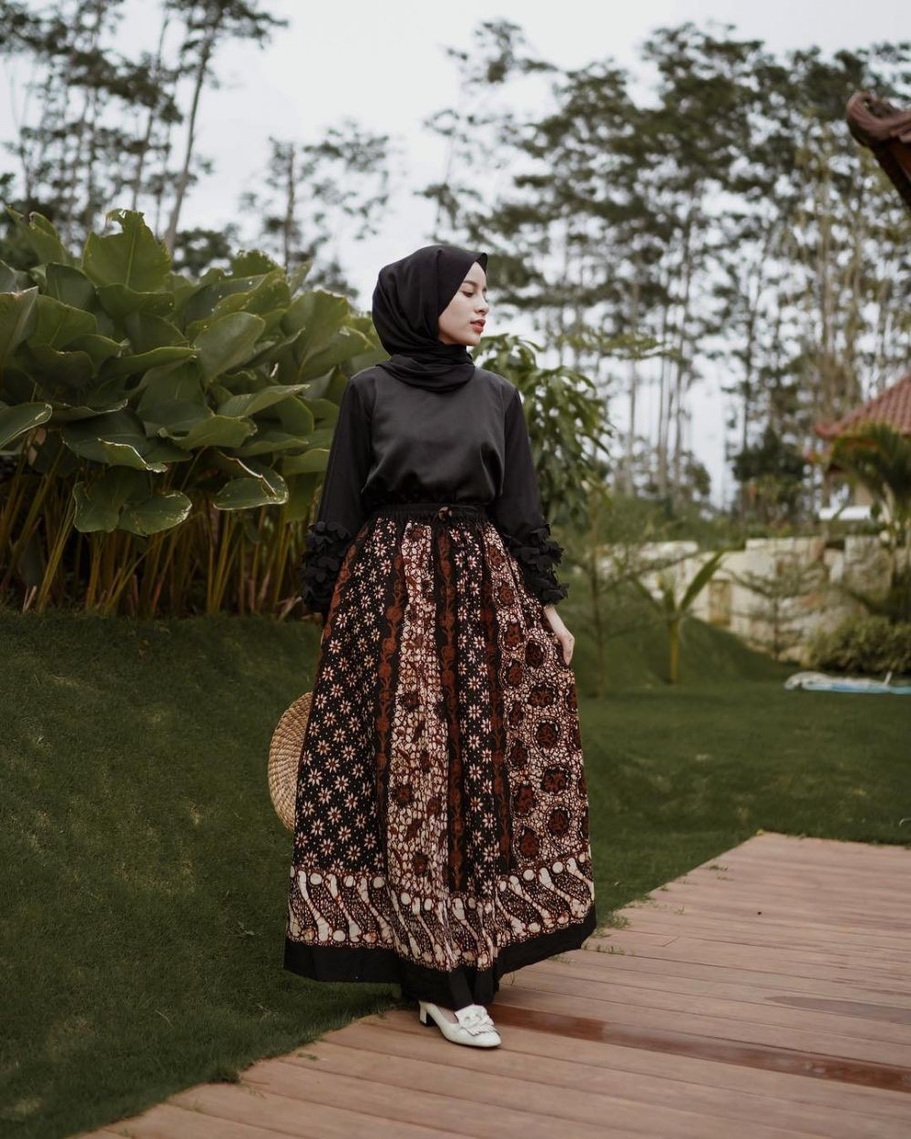 Gamis Kombinasi Batik Dan Polos Terbaru | Gamis