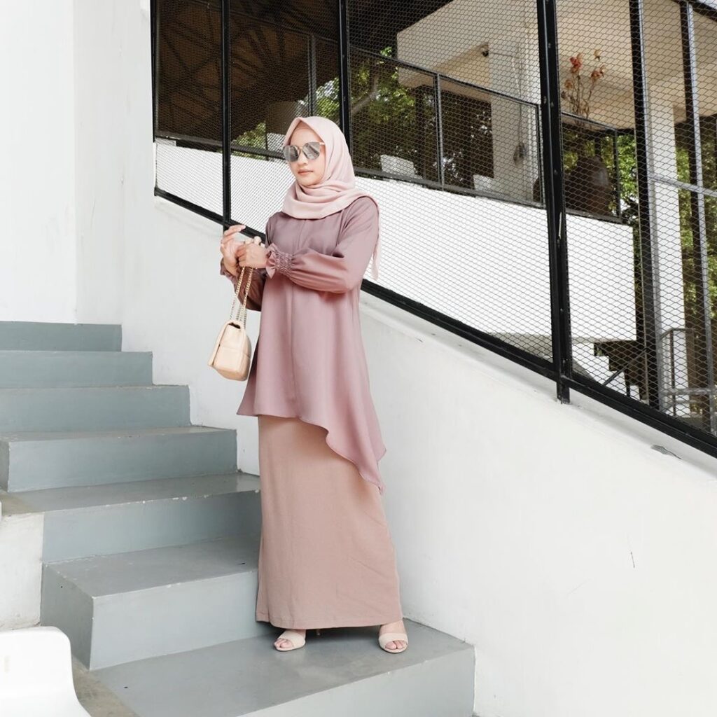 √ 30+ Model Gamis Balotelli Polos Kombinasi Terbaru 2020