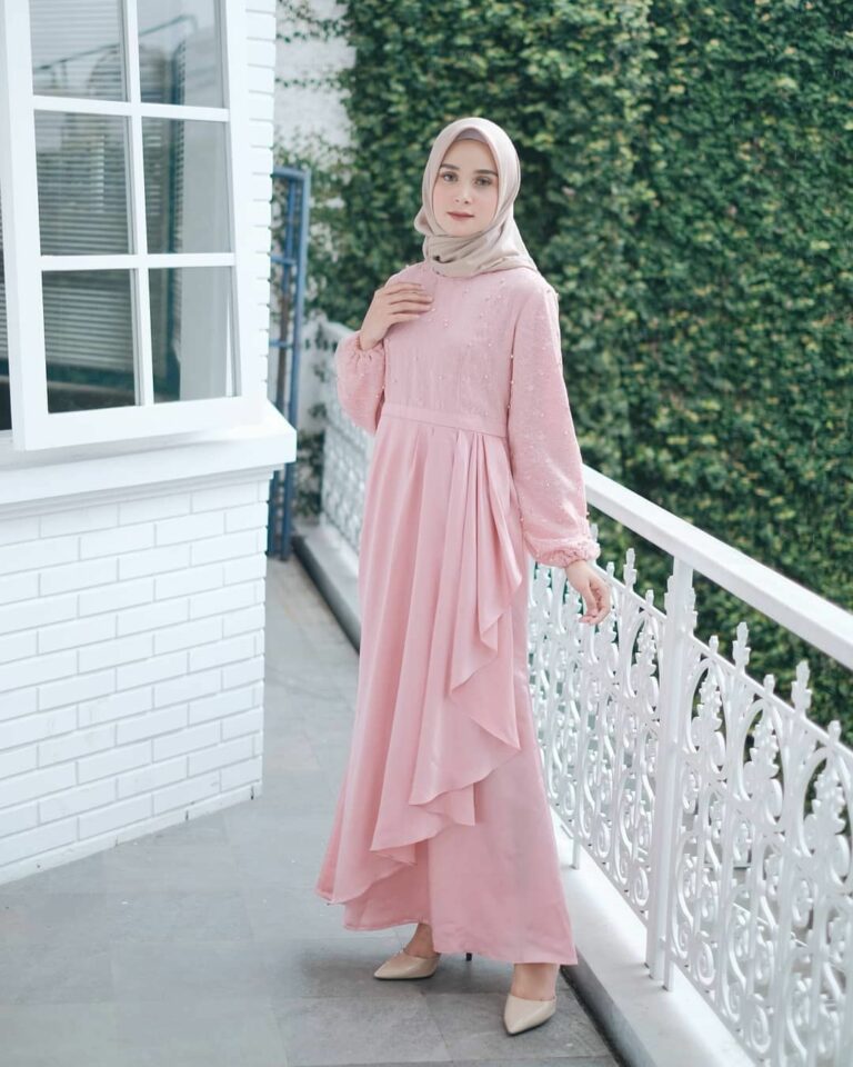 √ 45+ Model Gamis Brokat Kombinasi Modern Terbaru 2020