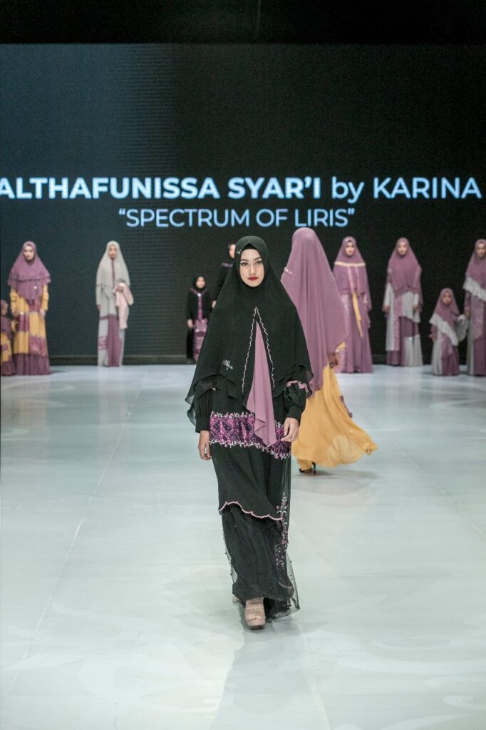 √ 45+ Model Gamis Syar’i Remaja Modern Terbaru 2020