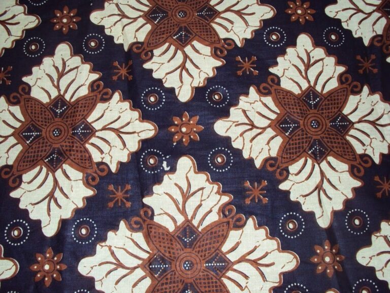 √ 45+ Motif Batik Pekalongan, Sejarah, Dan Info Harga Terbaru!