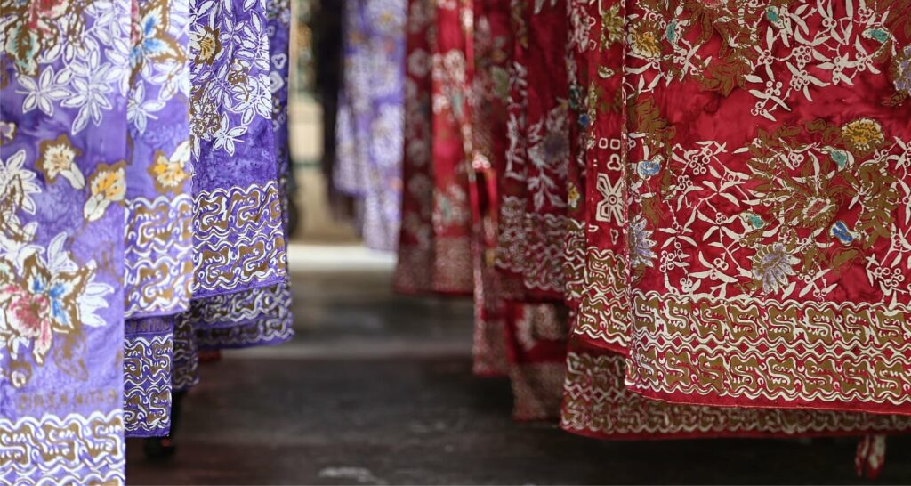 √ 35+ Sejarah Batik di Indonesia Yang Wajib Banget Kamu Ketahui