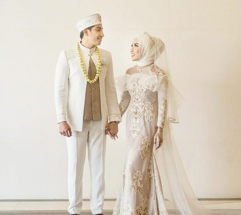 √ Doa Untuk Pengantin: Shahih, Bahasa Arab, & Latin yang Benar