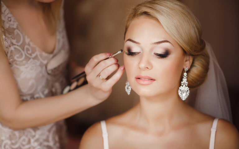 √ 30+ Make Up Pengantin: Video, Tutorial, Natural, Terbaik 2020