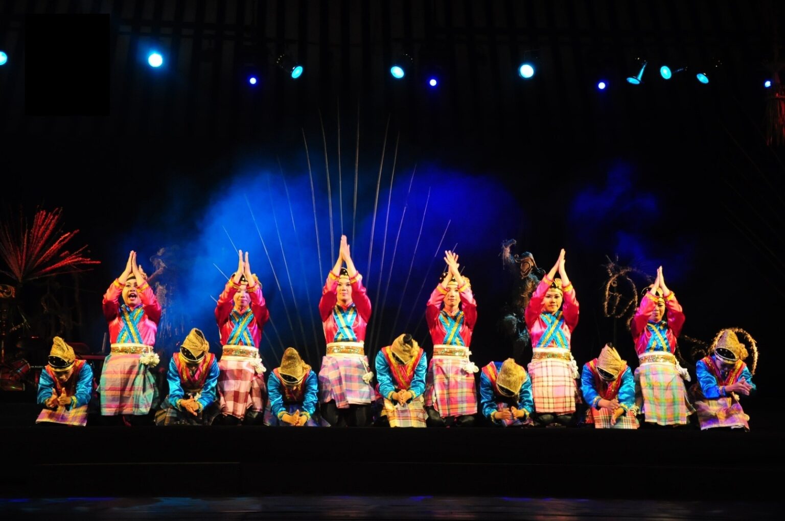 6 Keunikan Tari Saman, Tarian Khas Aceh Juara 1 Dunia